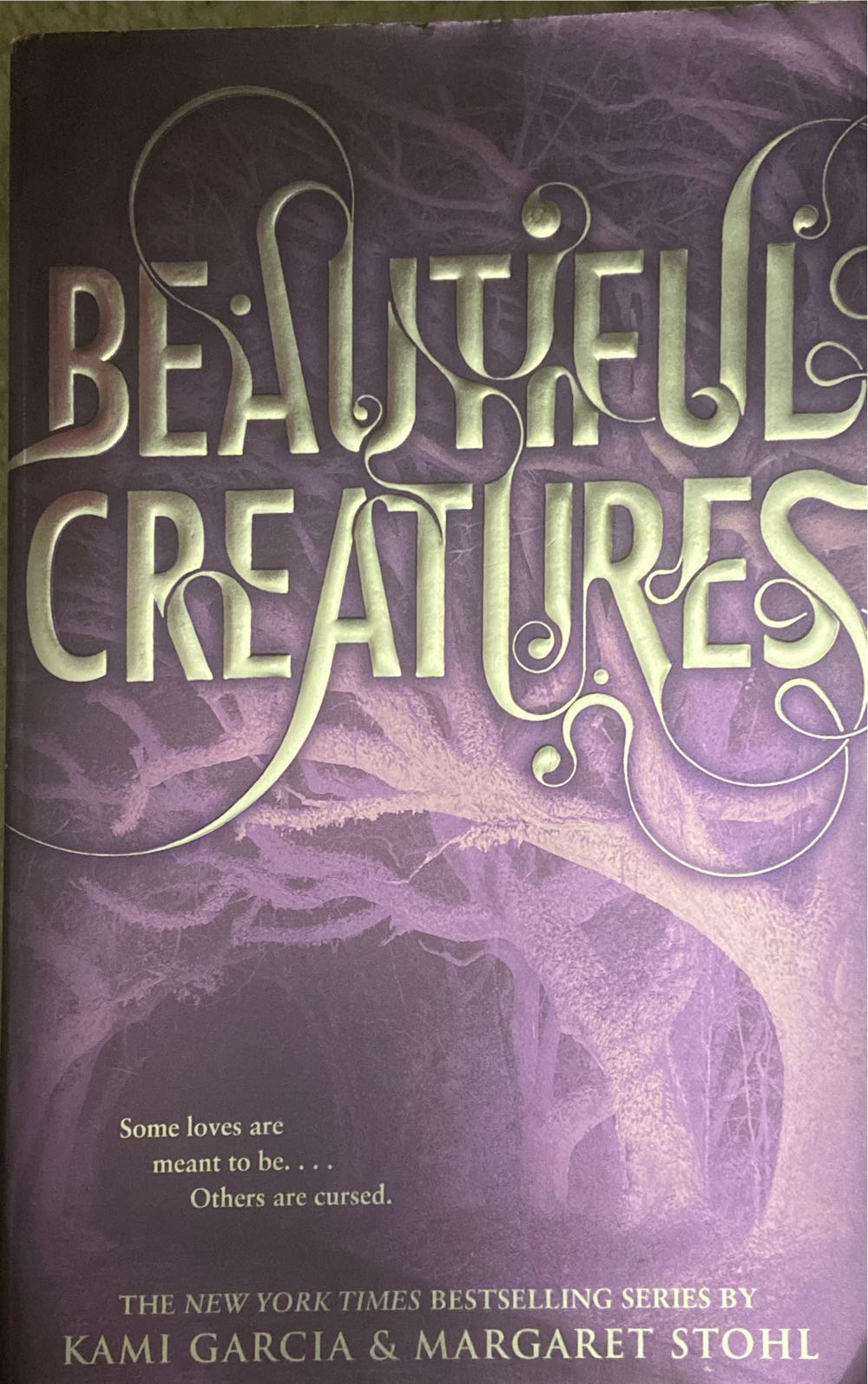 Beautiful Creatures - Kami Garcia (Little Brown - Paperback) book collectible [Barcode 9780316127455] - Main Image 2