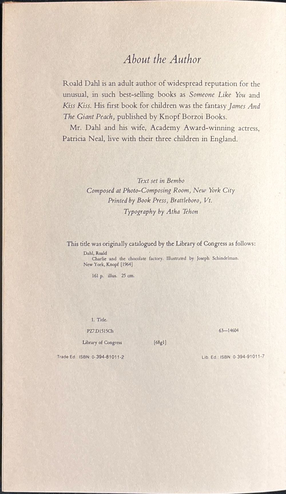 Charlie and the Chocolate Factory - Roald Dahl (Alfred A. Knoff - Hardcover) book collectible [Barcode 9780394810119] - Main Image 4