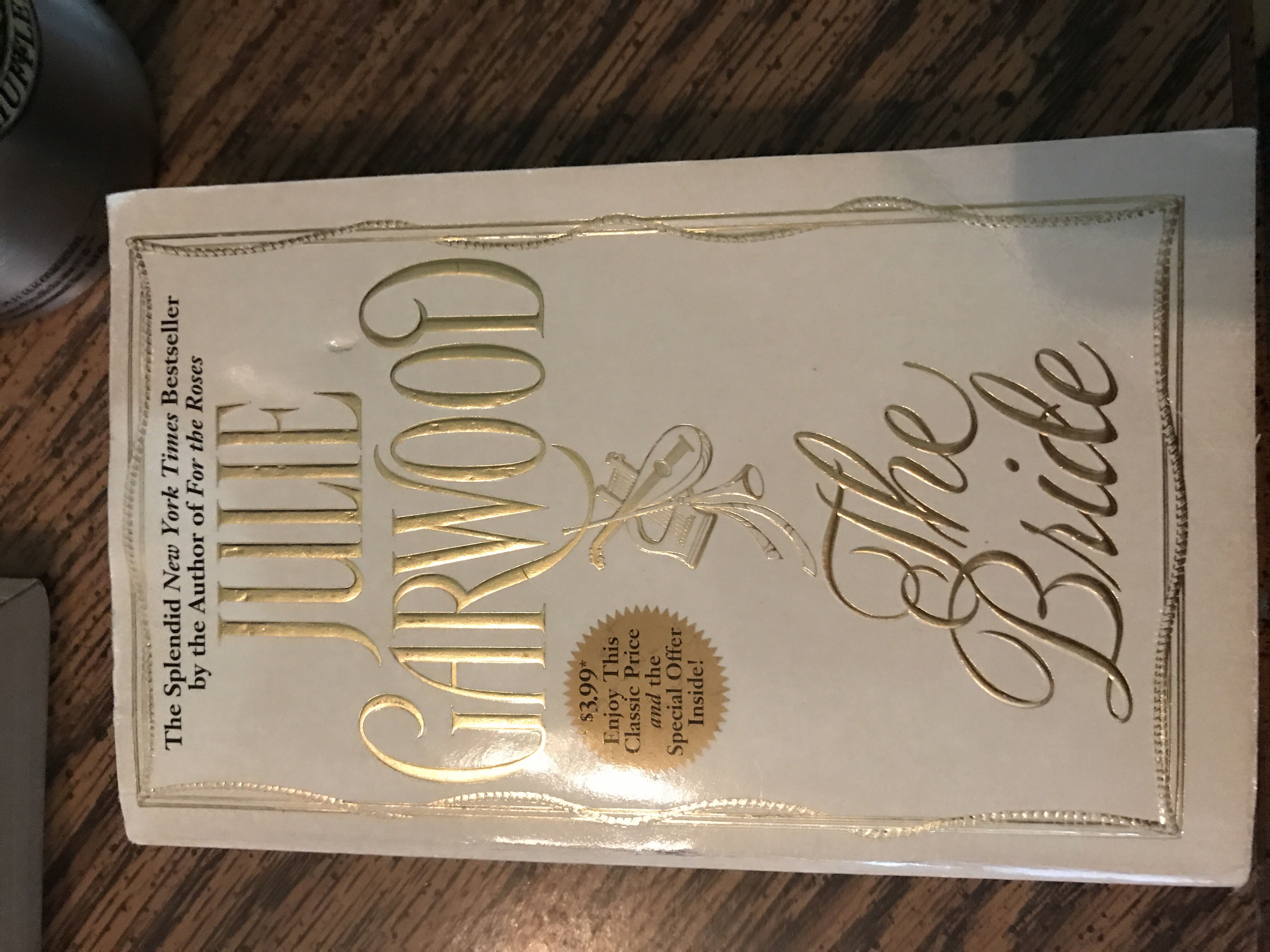 The Bride-discarded - Julie Garwood (Pocket - Paperback) book collectible [Barcode 9780671726973] - Main Image 2