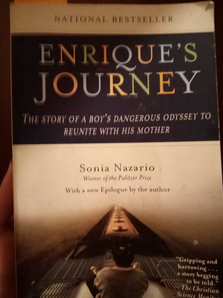 Enrique’s Journey: The Story of a Boy’s Dangerous Odyssey to Reunite with His Mother - Nazario, Sonia (Random House - Trade Paperback) book collectible [Barcode 9780812971781] - Main Image 2