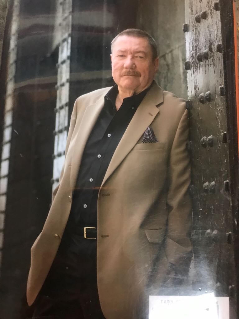 Split Image - Robert B. Parker (G.P. PUTNAM’s Sons - Hardcover) book collectible [Barcode 9780399156236] - Main Image 2