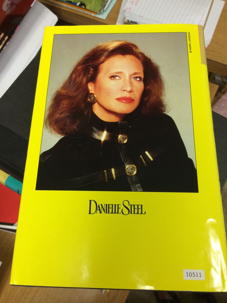 Malice  (Delacorte Press - Hardcover) book collectible - Main Image 2