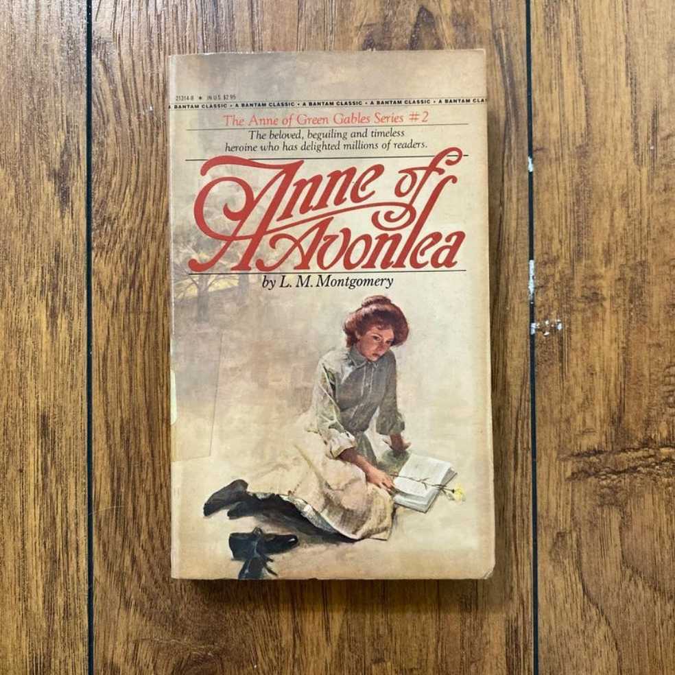 Anne of Avonlea - L.M. Montgomery (Random House Children’s Books - Paperback) book collectible [Barcode 9780553213140] - Main Image 3