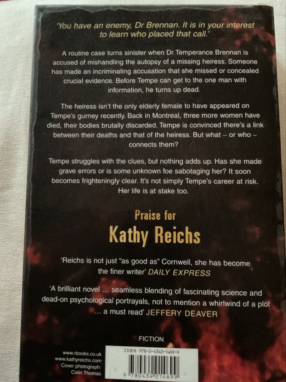 206 Bones - Kathy Reichs (William Heinemann - Paperback) book collectible [Barcode 9780434014699] - Main Image 2