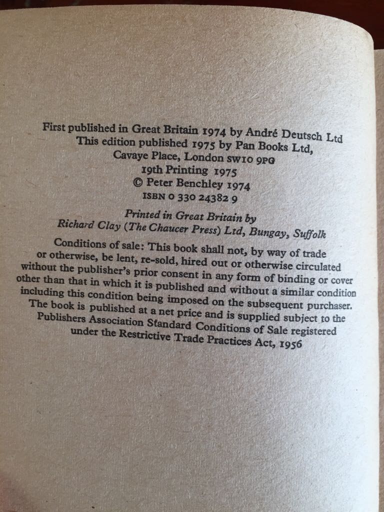 Jaws - Peter Benchley (Doubleday & Co. - Hardcover) book collectible [Barcode 9780385047715] - Main Image 2