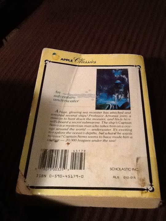 20,000 Leagues Under The Sea - Jules Verne (Apple - Paperback) book collectible [Barcode 9780590451796] - Main Image 2