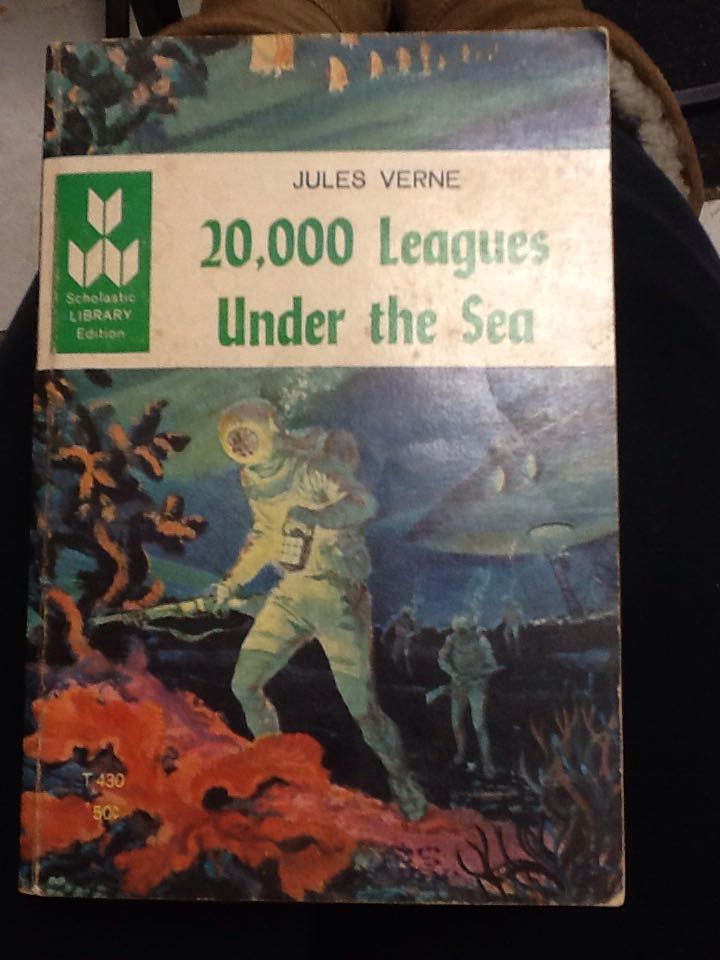 20,000 Leagues Under The Sea - Jules Verne (Scholastic Book Services) book collectible - Main Image 1