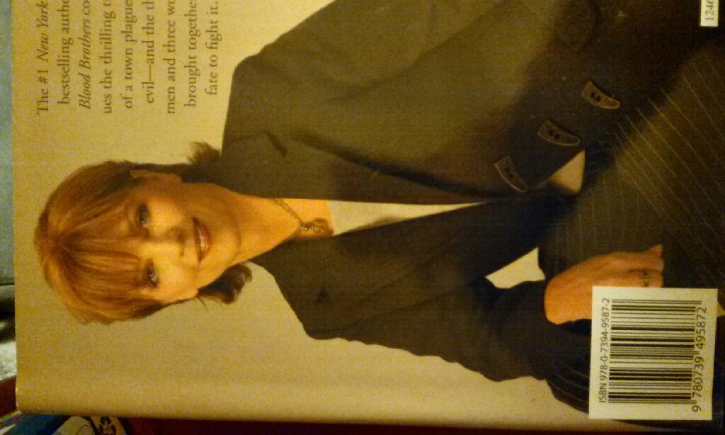 The Hollow - Nora Roberts (Peguin Group - Hardcover) book collectible [Barcode 9780739495872] - Main Image 2