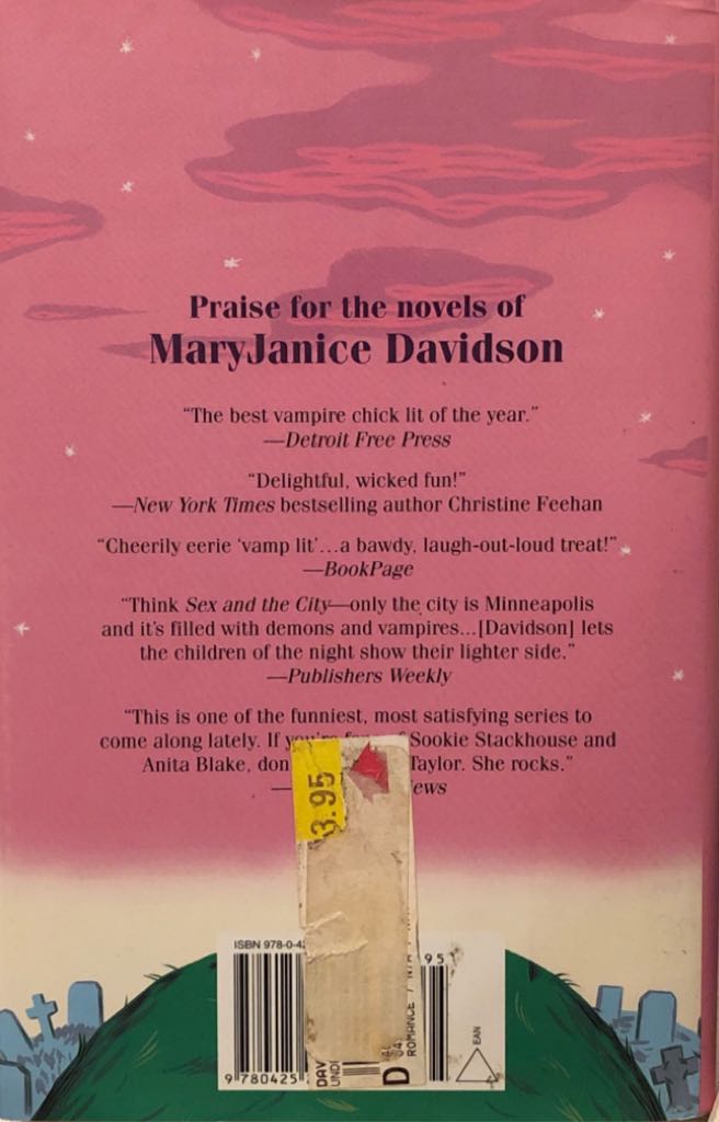 Undead And Uneasy - MaryJanice Davidson (Berkley Sensation - Hardcover) book collectible [Barcode 9780425213766] - Main Image 2