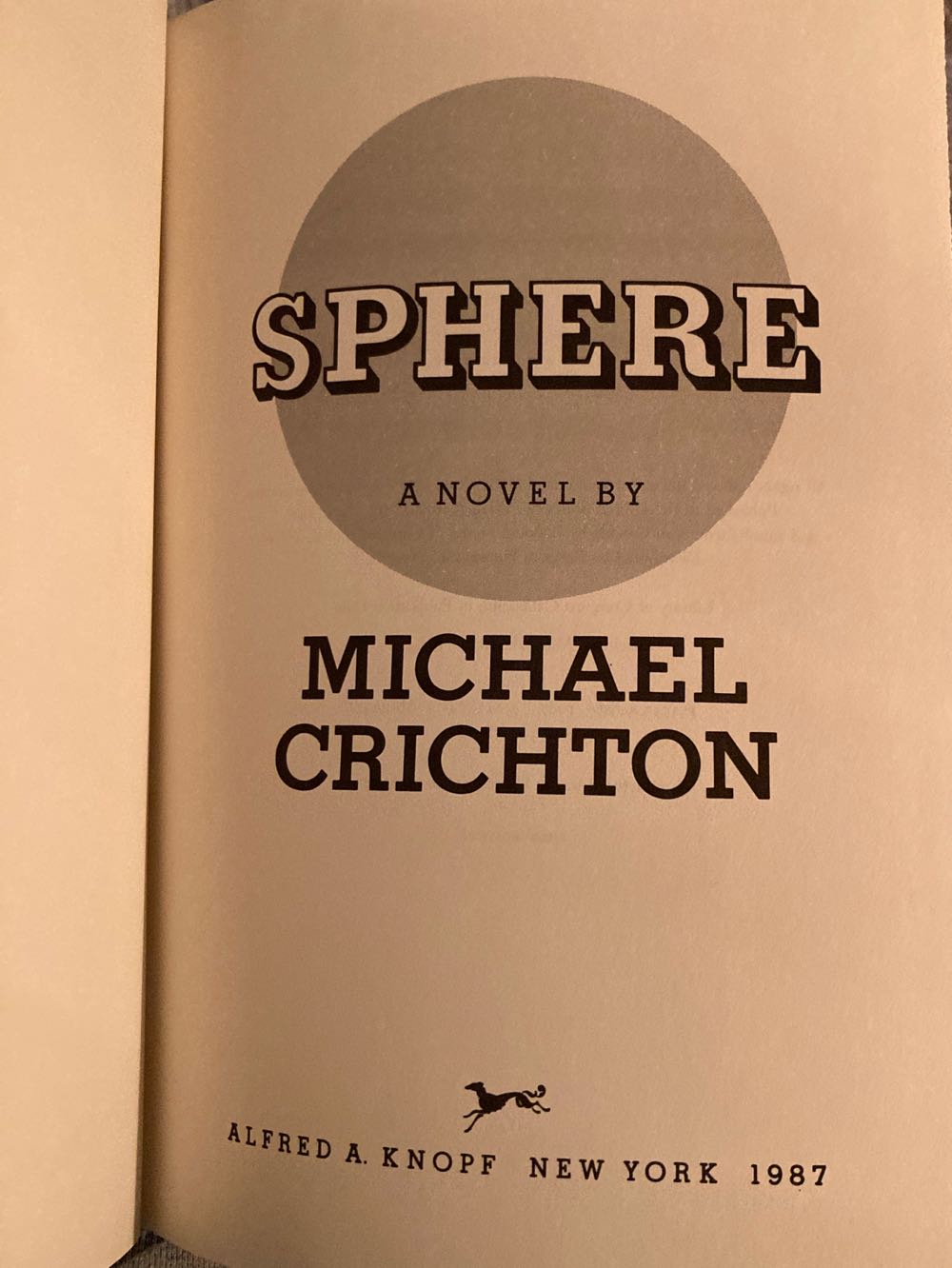 Sphere - Michael Crichton (Alfred A. Knopf - Hardcover) book collectible - Main Image 3