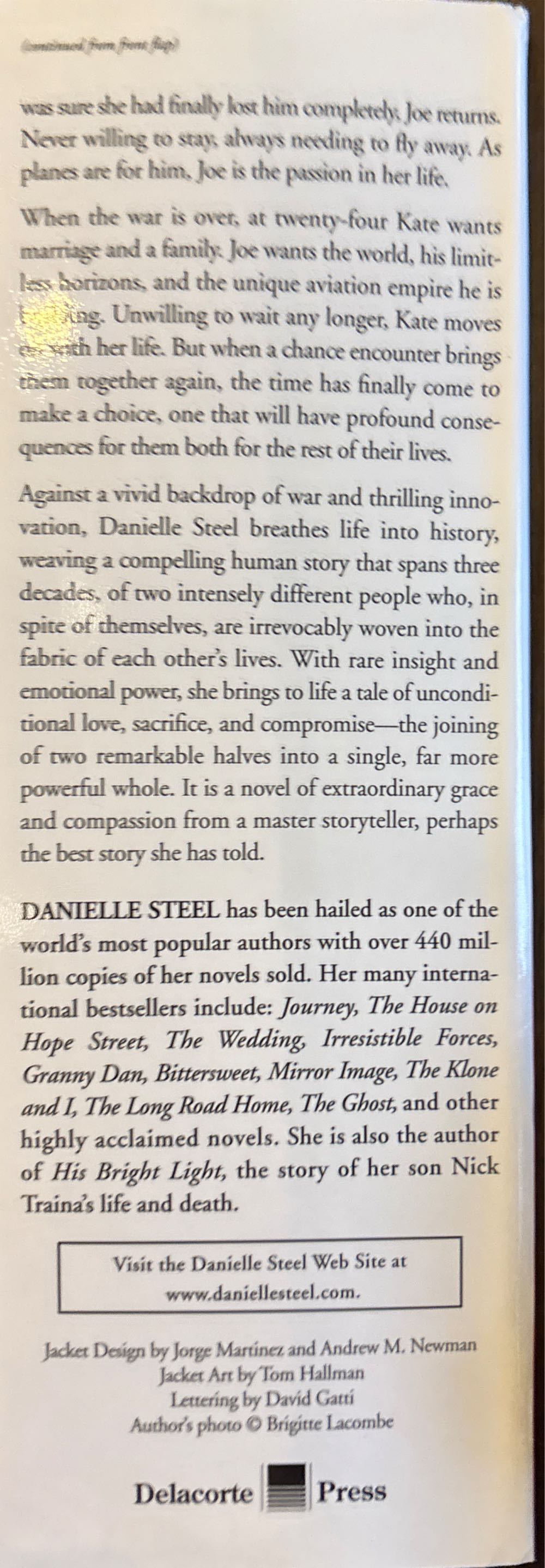Lone Eagle - Danielle Steel (Delacorte Press - Hardcover) book collectible [Barcode 9780385335379] - Main Image 3