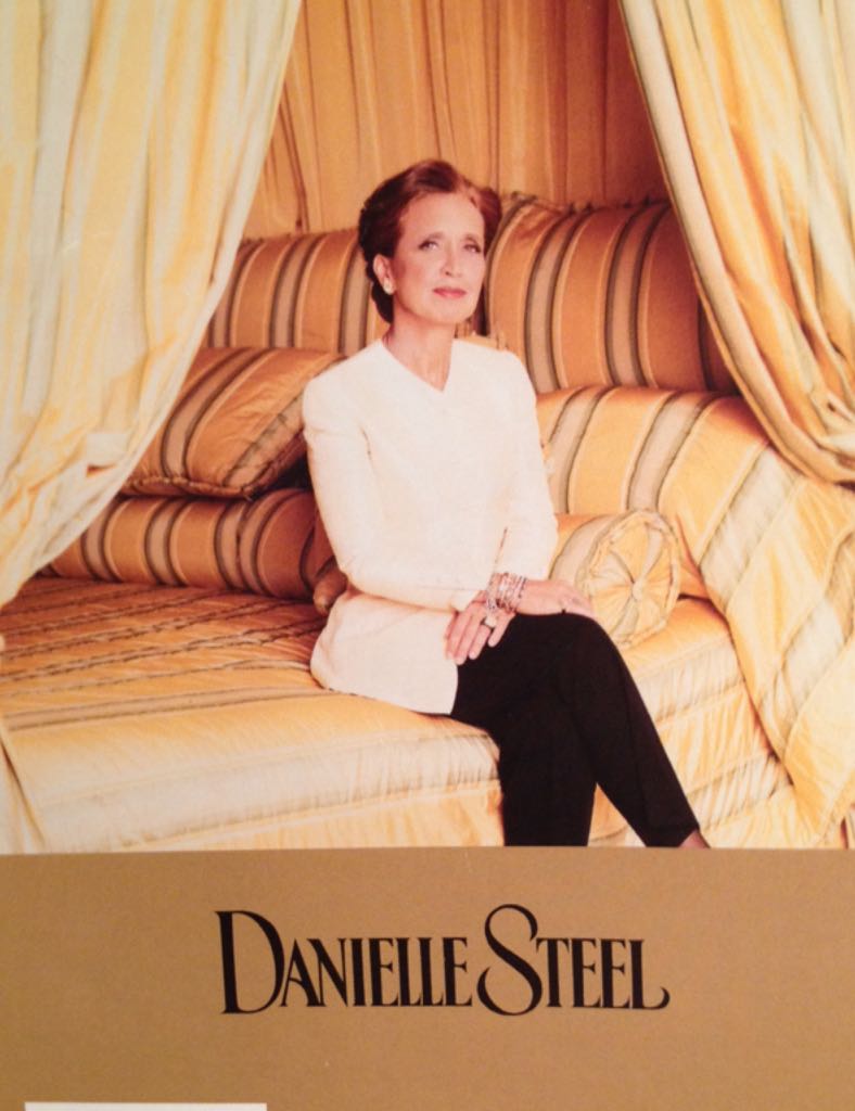 Kiss, The - Danielle Steel (Delacorte / Bookspan Large Print - Hardcover) book collectible [Barcode 9780739420720] - Main Image 2