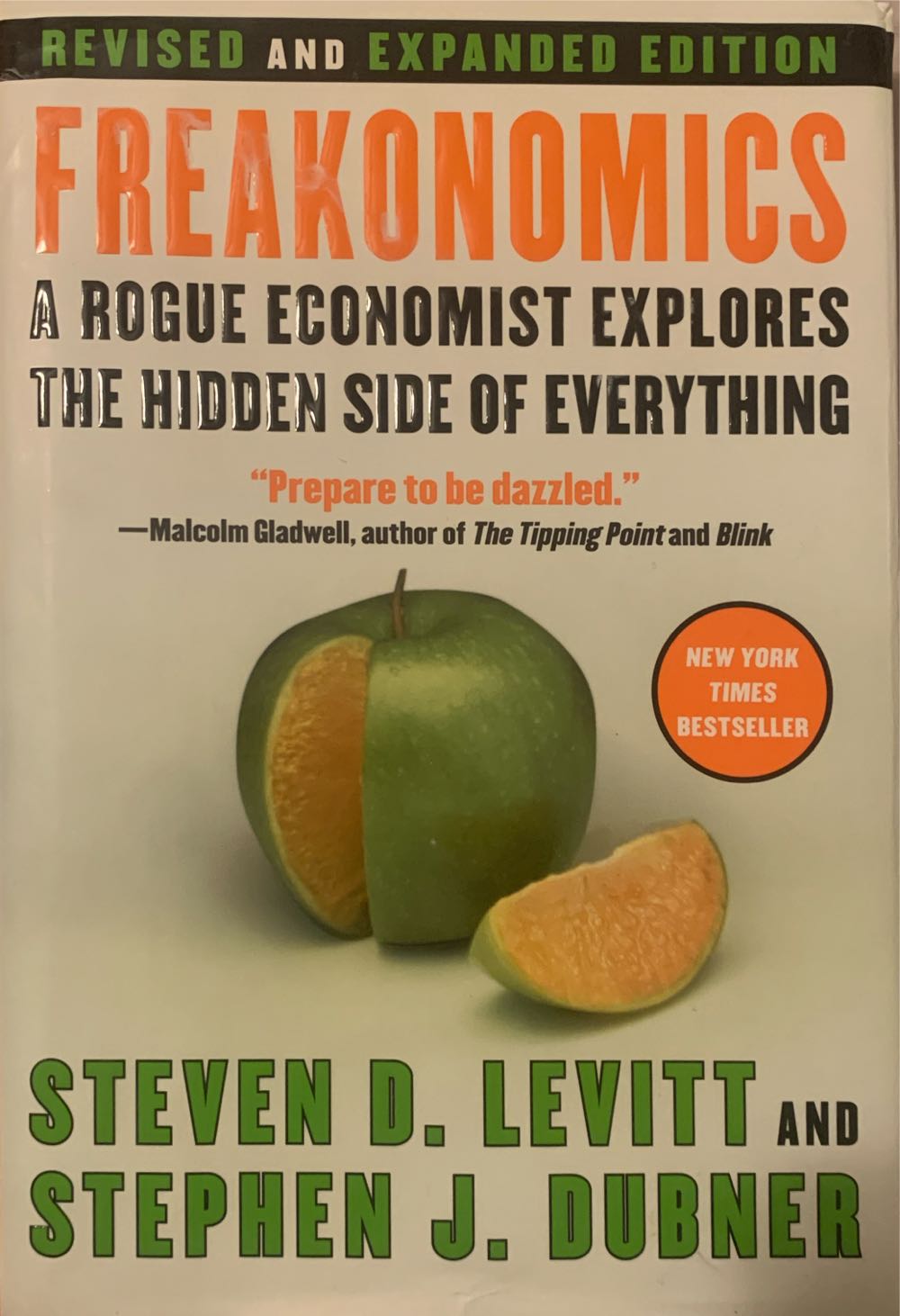 Freakonomics - Steven D. Levitt (Morrow, William - Hardcover) book collectible [Barcode 9780061234002] - Main Image 3