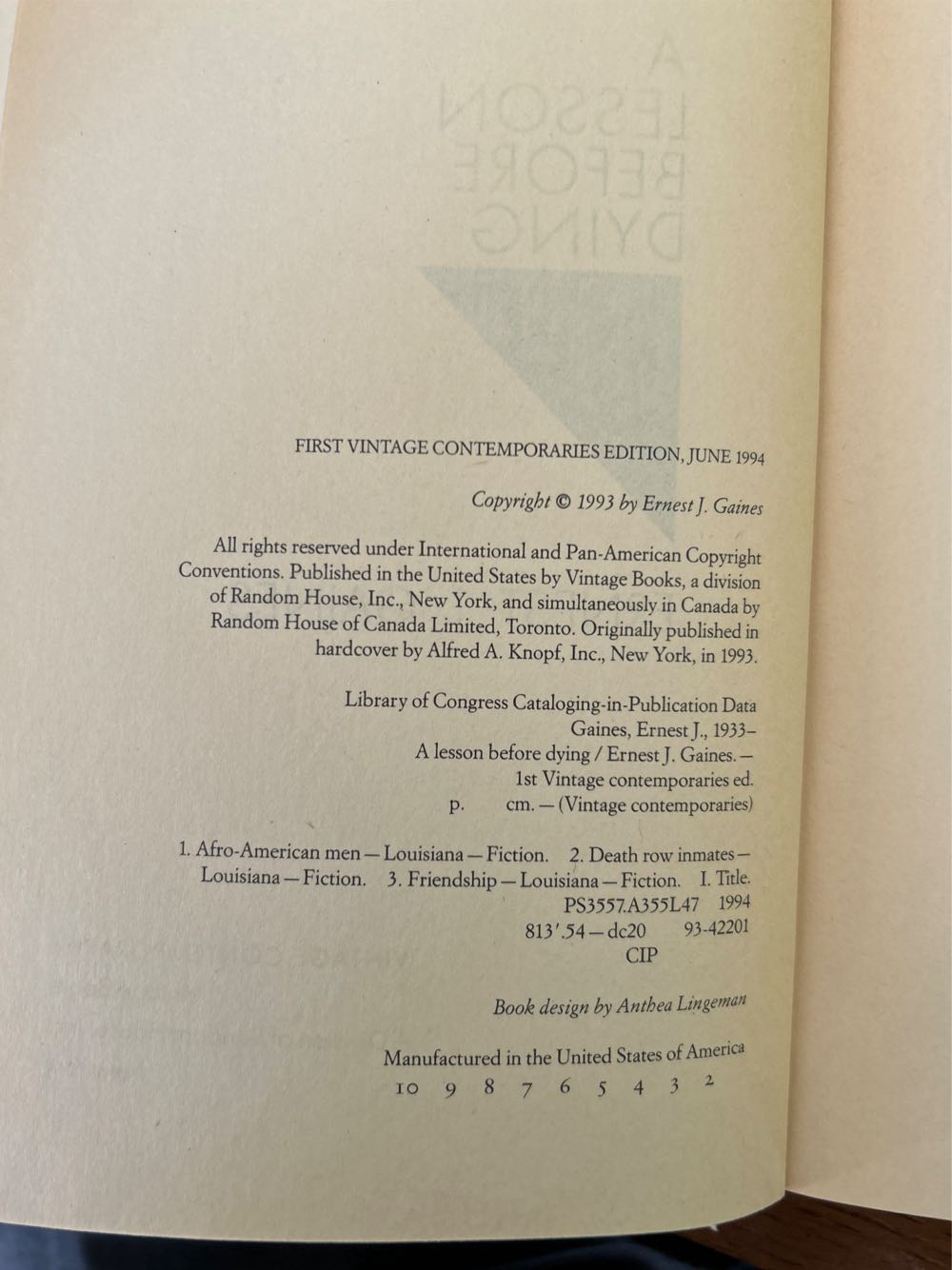 A Lesson Before Dying - Ernest J. Gaines (Knopf Publishing Group - Paperback) book collectible [Barcode 9780375702709] - Main Image 3