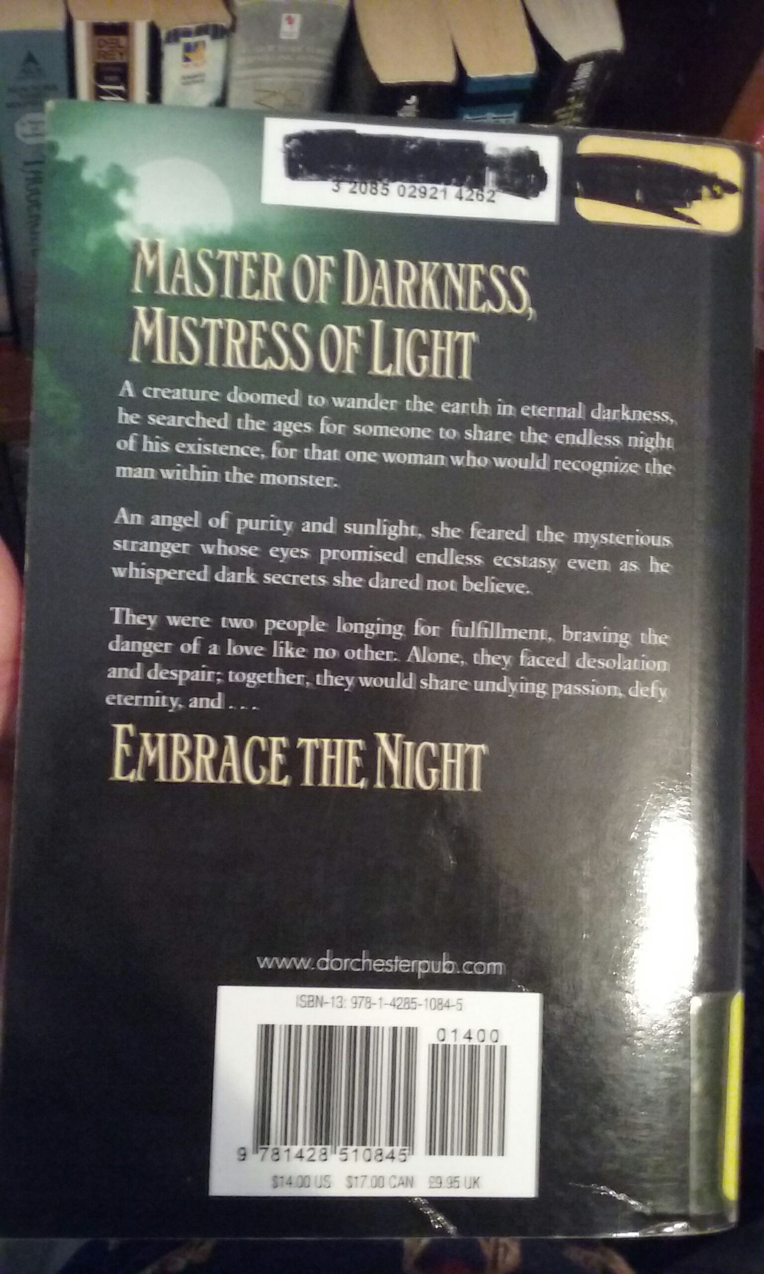 Embrace the Night - Amanda Ashley (Dorchester Publishing - Trade Paperback) book collectible [Barcode 9781428510845] - Main Image 2