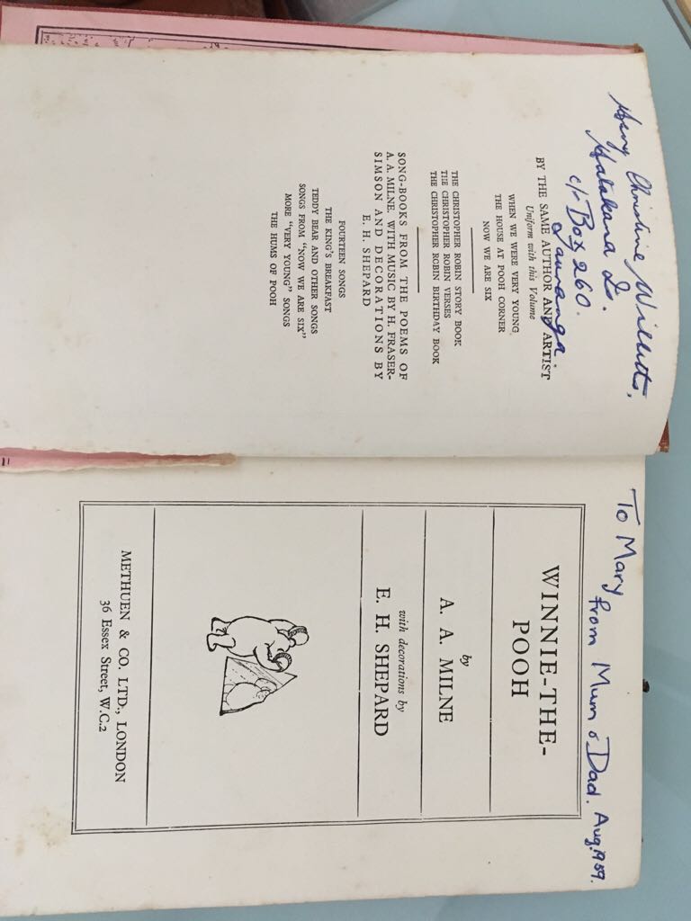 Winnie The Pooh  book collectible - Main Image 2