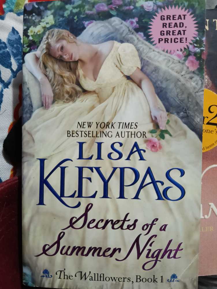 Secrets Of A Summer Night - Lisa Kleypas (Avon - Paperback) book collectible [Barcode 9780060091293] - Main Image 4
