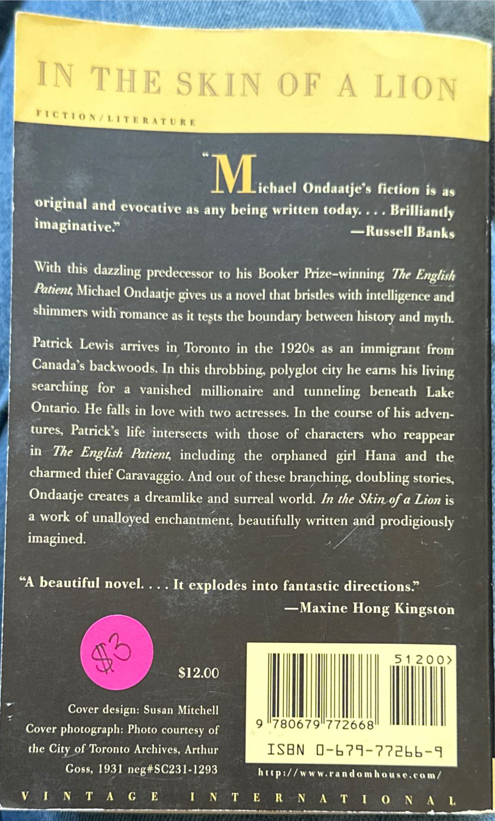 In The Skin Of A Lion - Michael Ondaatje (Vintage - Paperback) book collectible [Barcode 9780679772668] - Main Image 2