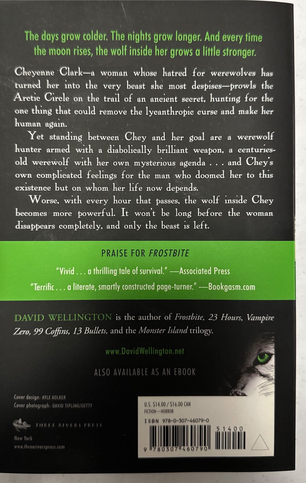 Overwinter - David Wellington (Three Rivers Press - Paperback) book collectible [Barcode 9780307460790] - Main Image 2