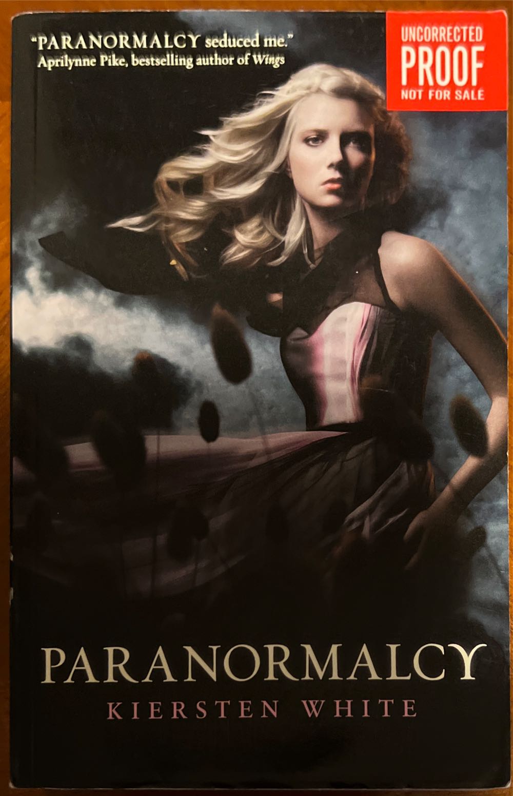 Paranormalcy - Kiersten White (HarperCollins - Paperback) book collectible [Barcode 9780545397636] - Main Image 2