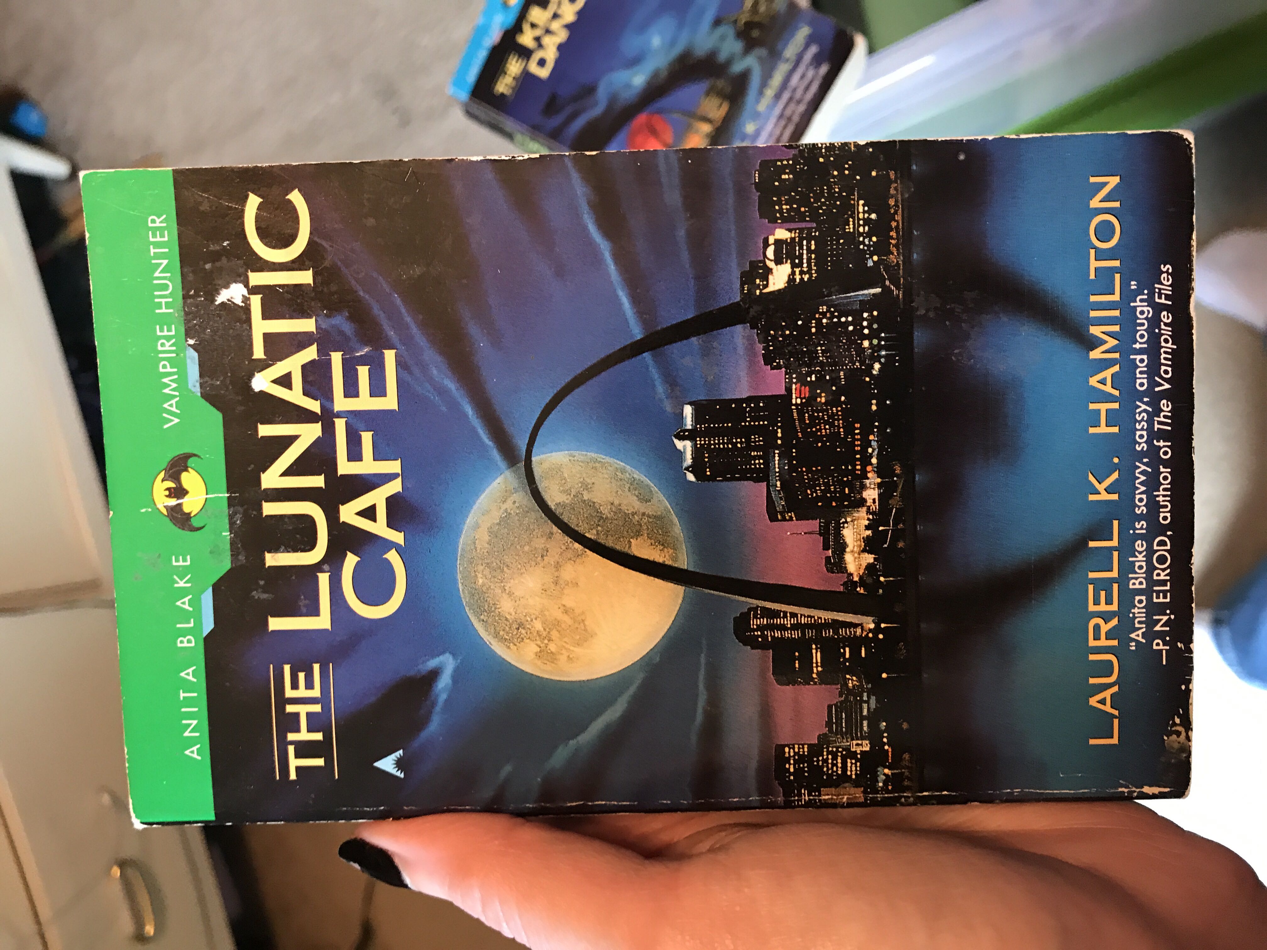 Lunatic Cafe, The - Laurell K. Hamilton (ACE Charter - Paperback) book collectible [Barcode 9780441002931] - Main Image 3