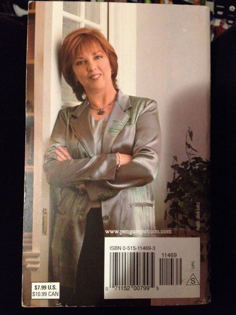 Born in Fire - Nora Roberts (Penguin - Paperback) book collectible [Barcode 9780515114690] - Main Image 2