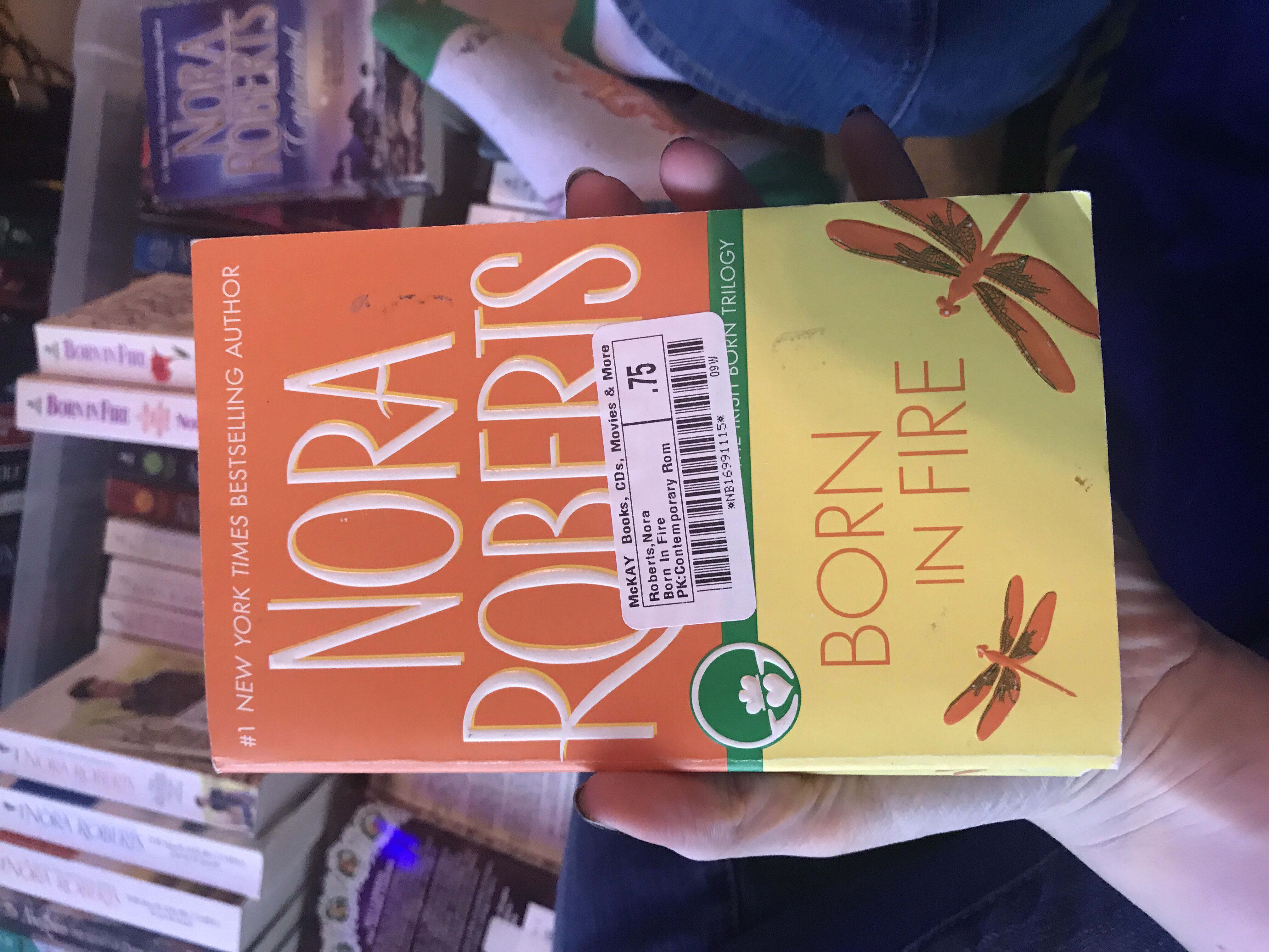 Born in Fire - Nora Roberts (Penguin - Paperback) book collectible [Barcode 9780515114690] - Main Image 3