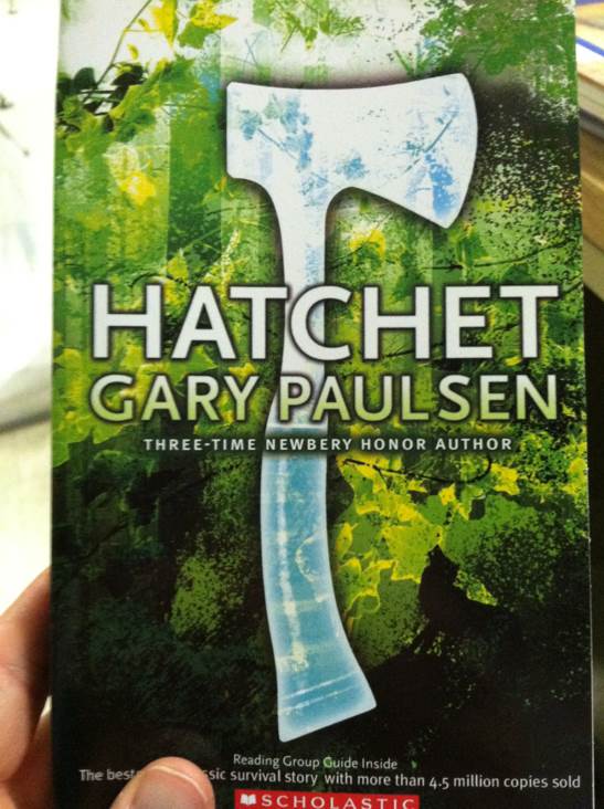Hatchet - Gary Paulsen (Scholastic Inc - Paperback) book collectible [Barcode 9780545462211] - Main Image 1