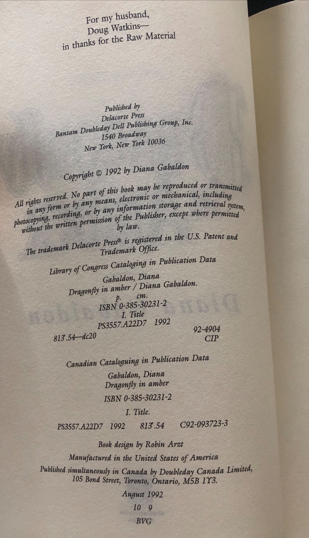 Dragonfly in Amber - Diana Gabaldon (Delacorte Press - Hardcover) book collectible [Barcode 9780385302319] - Main Image 3