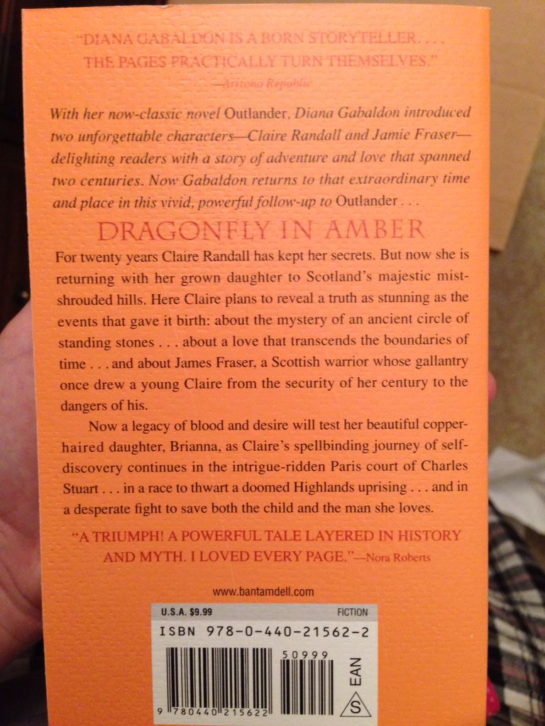 Dragonfly In Amber - Diana Gabaldon (Dell - Paperback) book collectible [Barcode 9780440215622] - Main Image 2