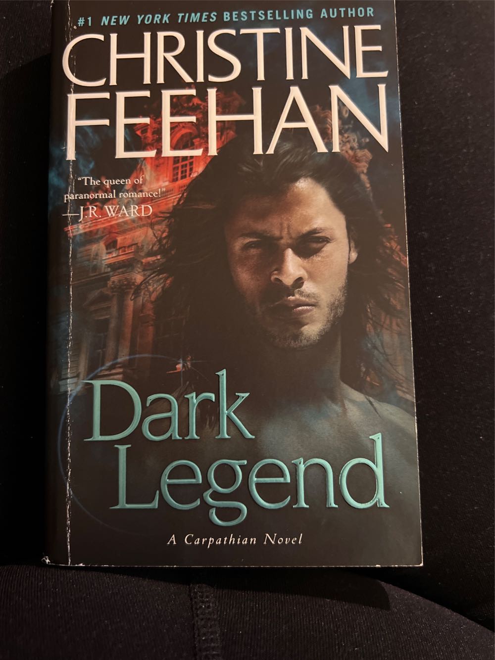 Dark Legend - Christine Feehan (Avon Books - Paperback) book collectible [Barcode 9780062019509] - Main Image 3