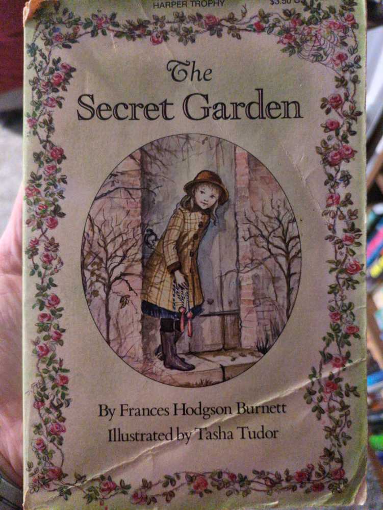 The Secret Garden - Frances Hodgson Burnett (A Dell Yearling Book - Paperback) book collectible [Barcode 9780064401883] - Main Image 3
