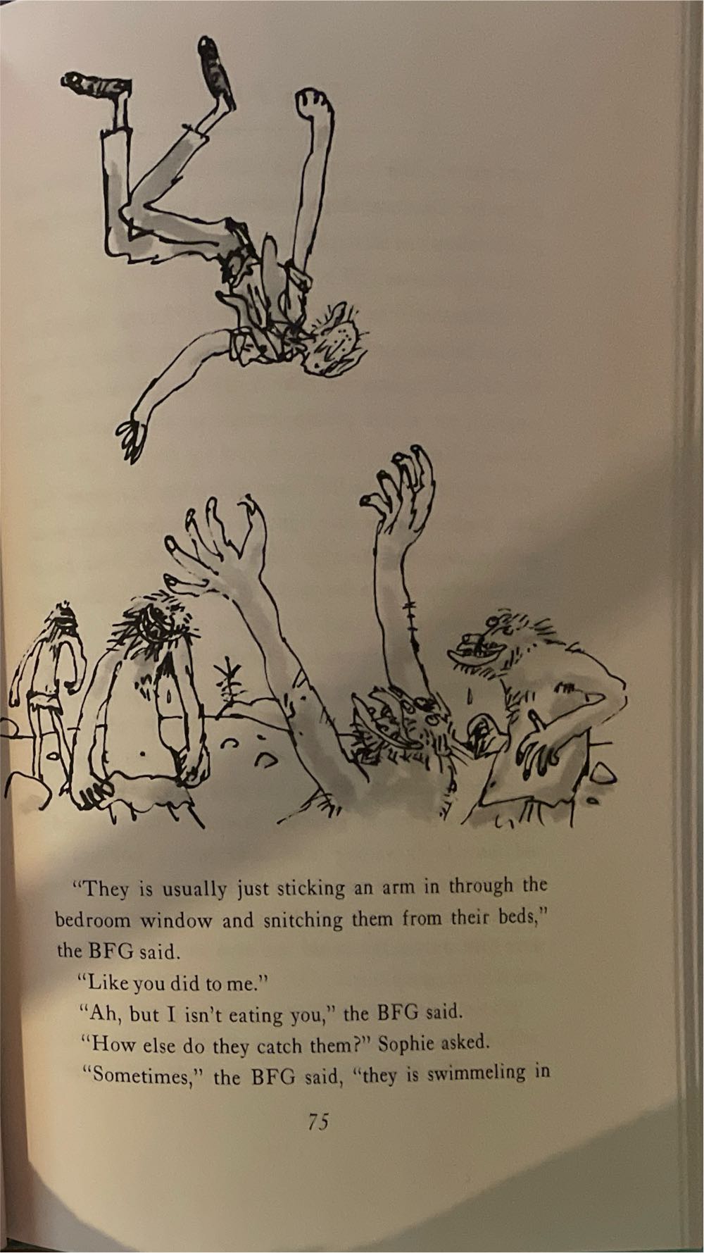 Roald Dahl: The BFG - Roald Dahl (R.R. Donnelley & Sons Company - Hardcover) book collectible [Barcode 9780374304690] - Main Image 4