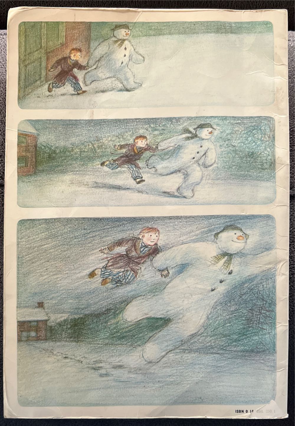 The Snowman - Raymond Briggs (Puffin Books - Paperback) book collectible [Barcode 9780140503500] - Main Image 2