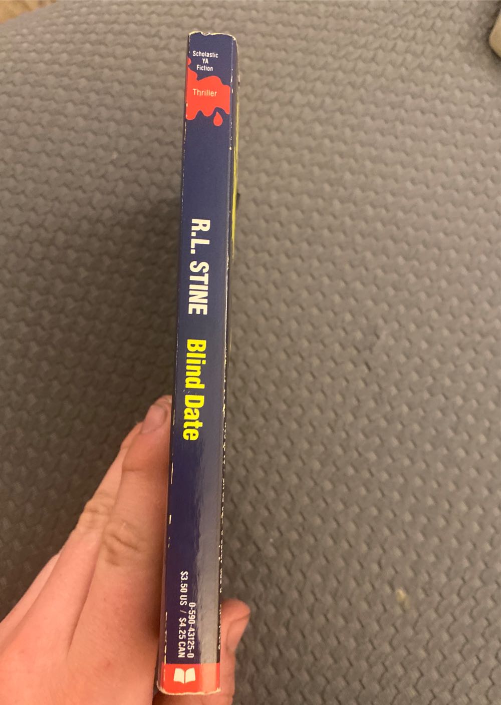 Blind Date - R. L. Stine (Scholastic - Paperback) book collectible [Barcode 9780590431255] - Main Image 3