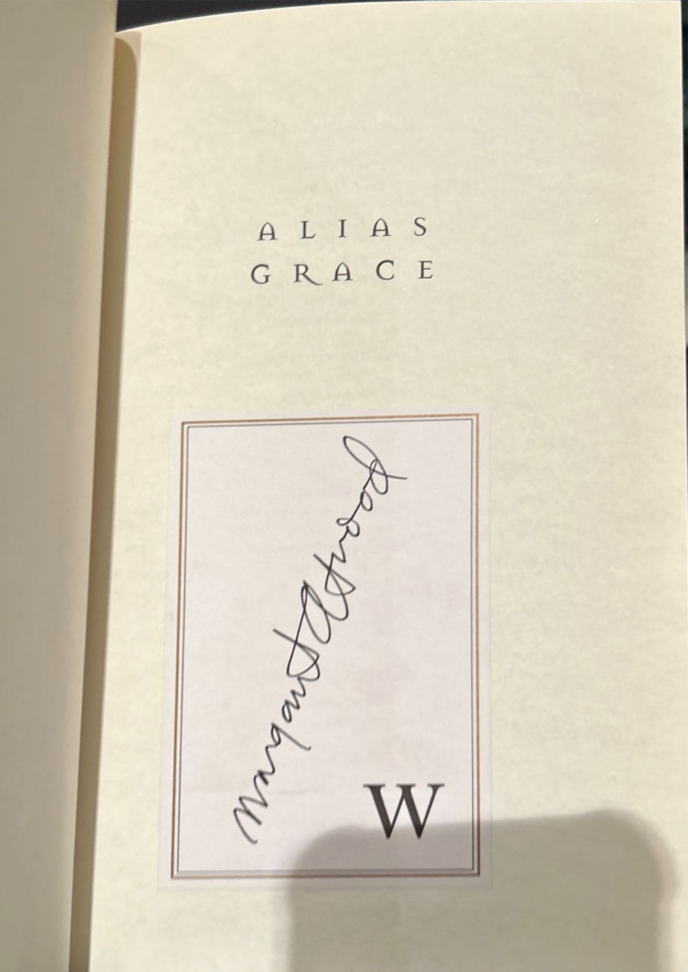 Alias Grace - Margaret Atwood (Hardcover) book collectible [Barcode 9780747527879] - Main Image 3