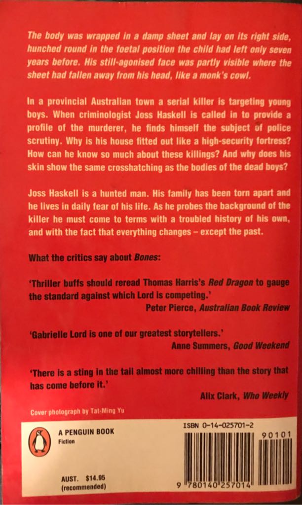 Bones - Gabrielle Lord (Penguin Books - Paperback) book collectible [Barcode 9780140257014] - Main Image 2