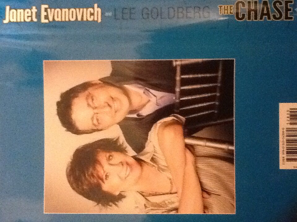 The Chase: A Novel - Goldberg Lee Janet Evanovich (Bantam - Hardcover) book collectible [Barcode 9780345543080] - Main Image 2