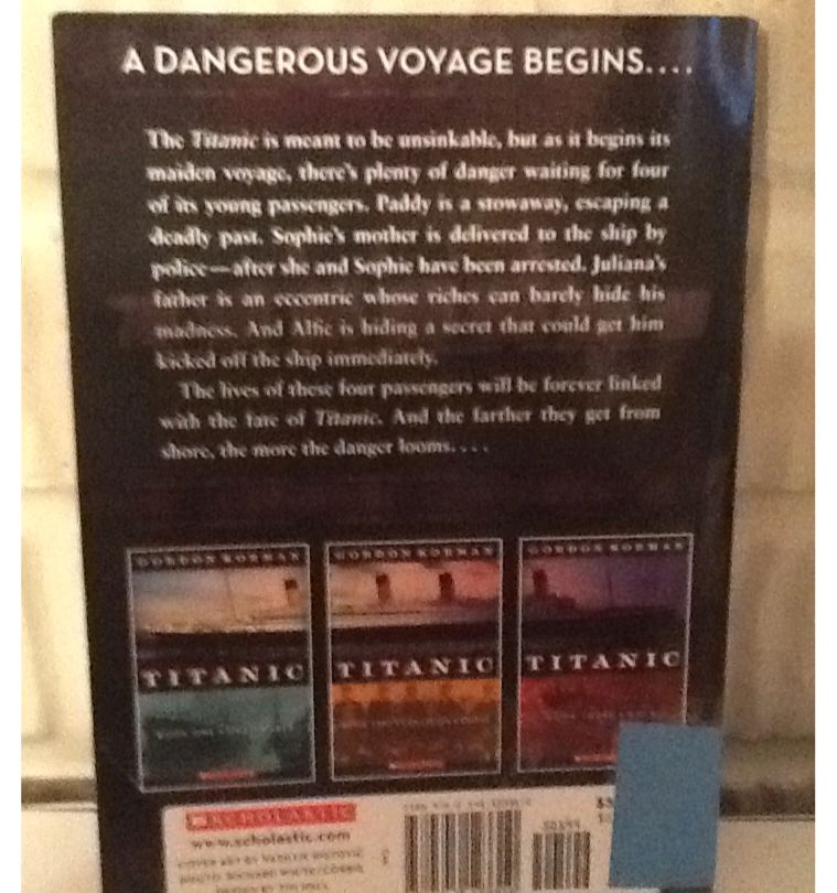 Titanic  book collectible - Main Image 2
