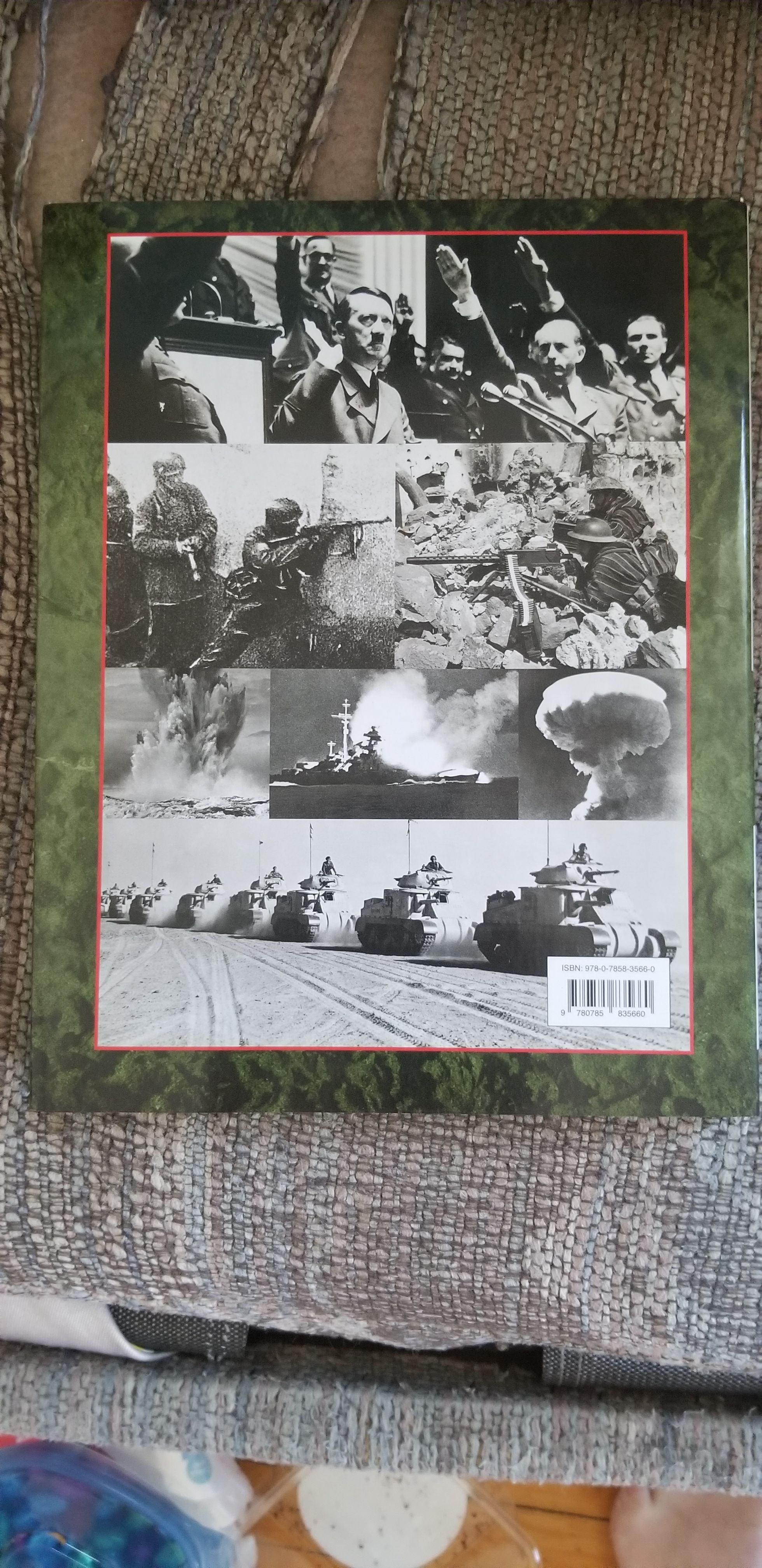 World War II Day By Day - Anthony Shaw (Chartwell Books) book collectible [Barcode 9780785835660] - Main Image 2