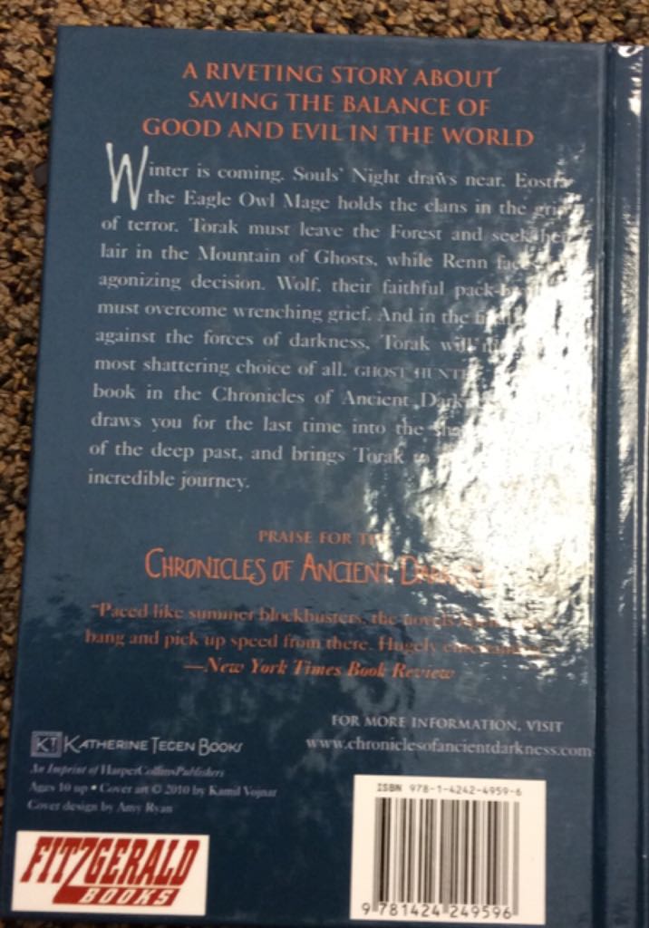 Ghost Hunter  book collectible [Barcode 9781424249596] - Main Image 2