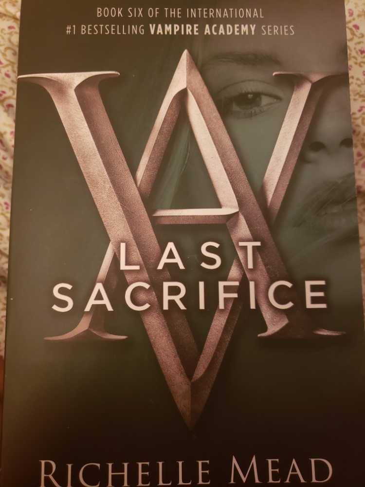 The Last Sacrifice - Richelle Mead (Vampire Academy  - Paperback) book collectible [Barcode 9781595144409] - Main Image 2