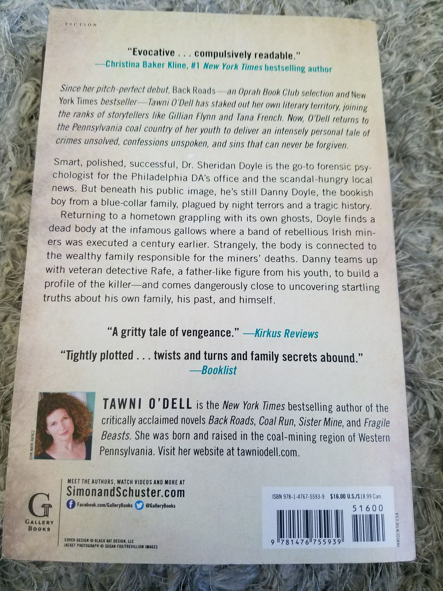One Of Us - Michael Marshall Smith (Gallery Books - Trade Paperback) book collectible [Barcode 9781476755939] - Main Image 2