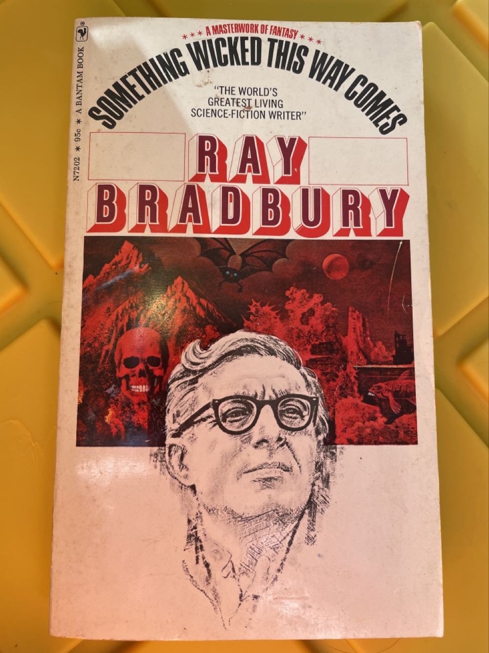 Something Wicked This Way Comes - Bradbury Ray (Bantam Dell Publishing Group - Paperback) book collectible [Barcode 55307202095] - Main Image 2