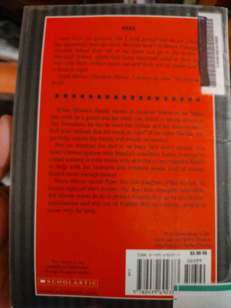 Al Capone Does My Shirts - Gennifer Choldenko (Schoolastic) book collectible [Barcode 9780439692373] - Main Image 2