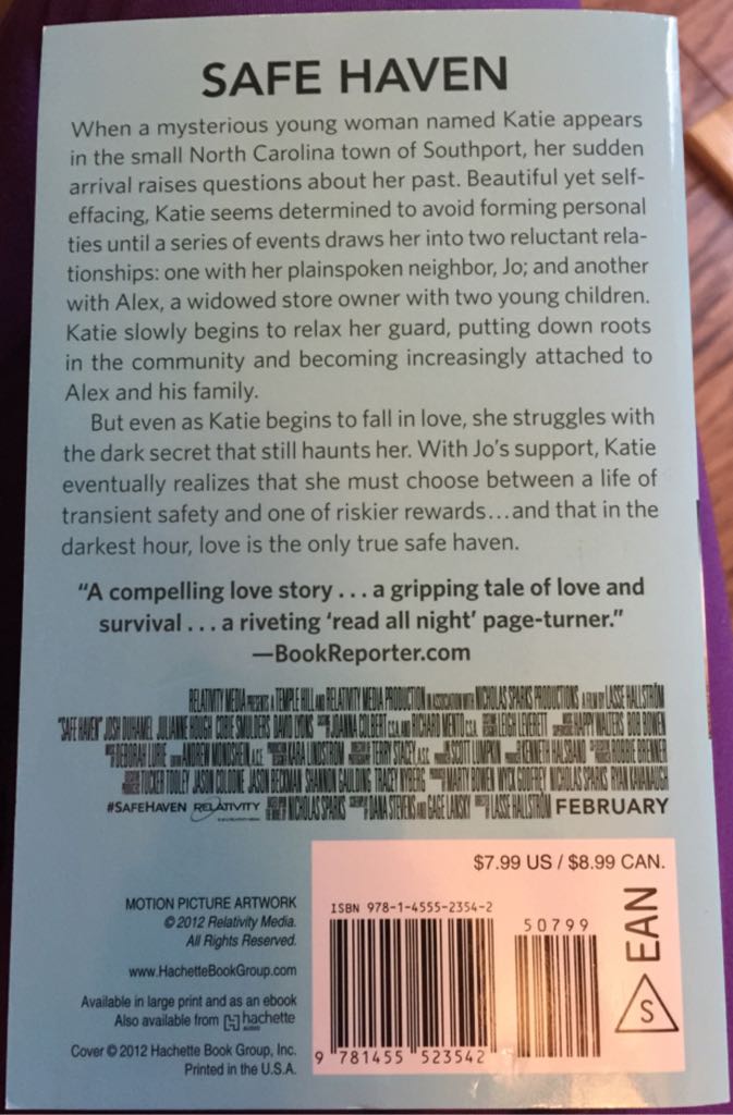 Safe Haven - Nicholas Sparks (Grand Central Publishing - Paperback) book collectible [Barcode 9781455523542] - Main Image 2