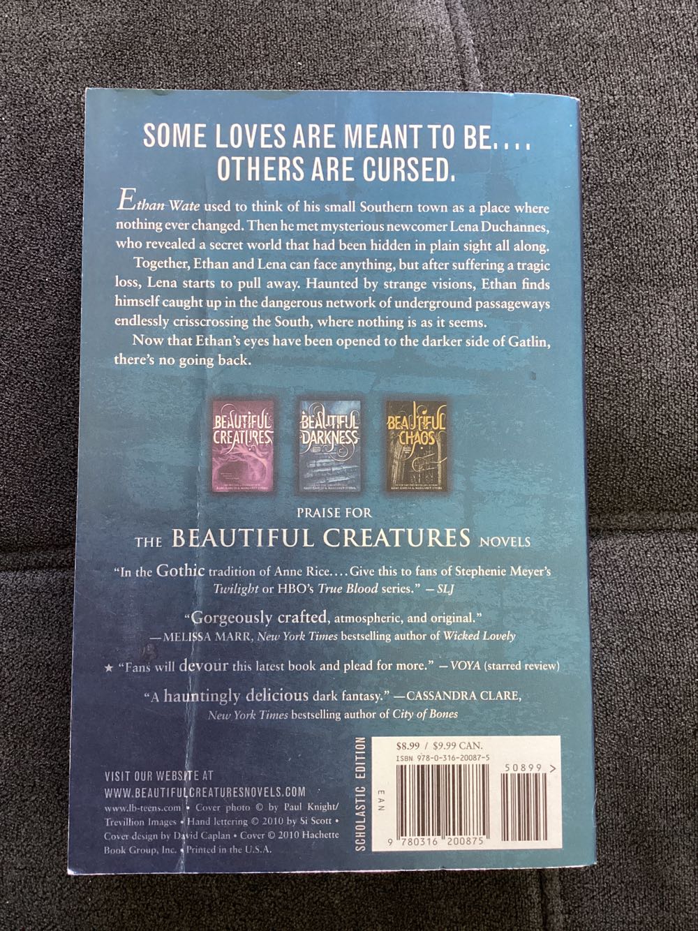 Beautiful Darkness - Kami Garcia (Little Brown - Paperback) book collectible [Barcode 9780316200875] - Main Image 2