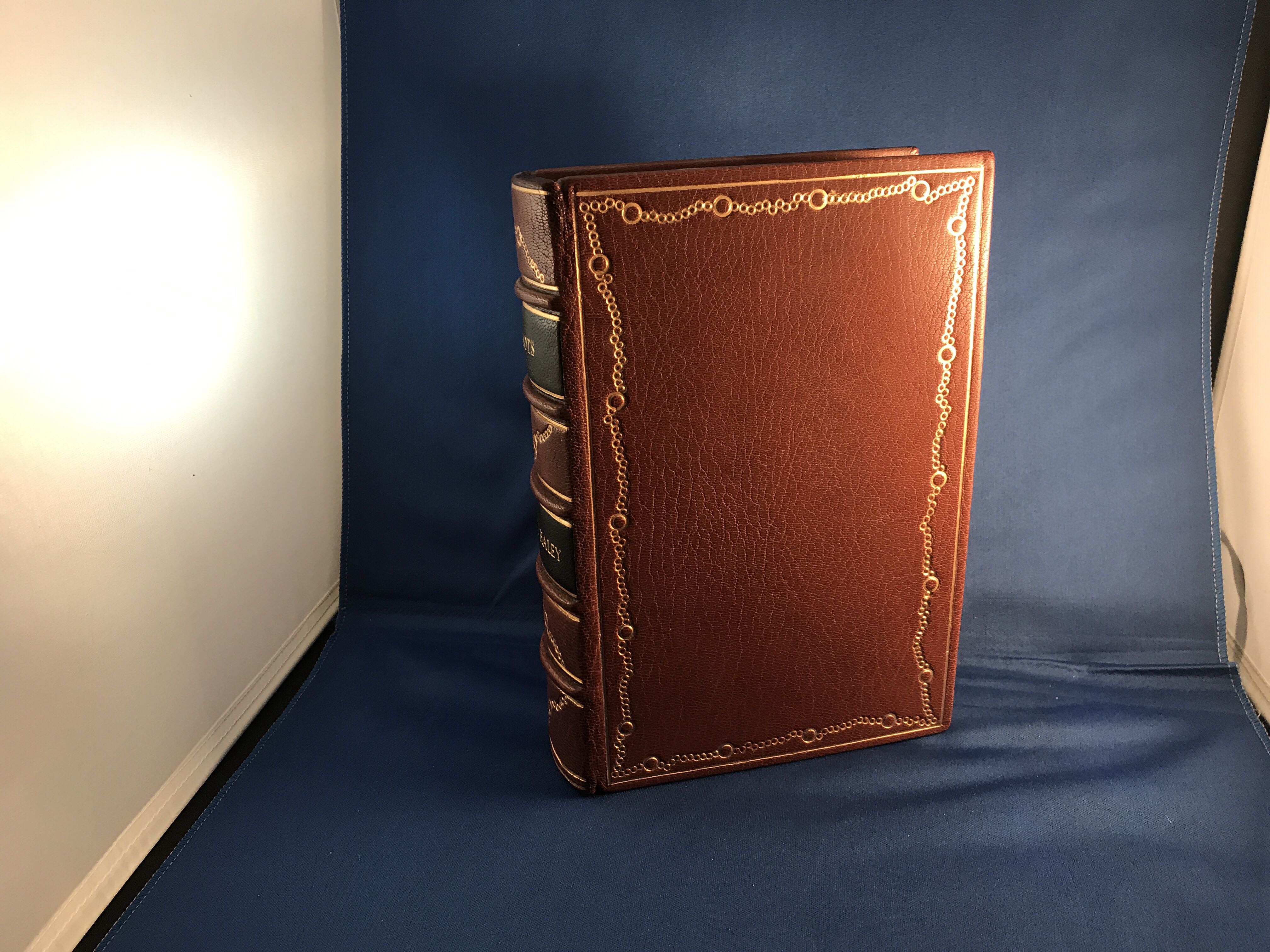 Roots - Alex Haley (Double Day & Company Inc.) book collectible - Main Image 2