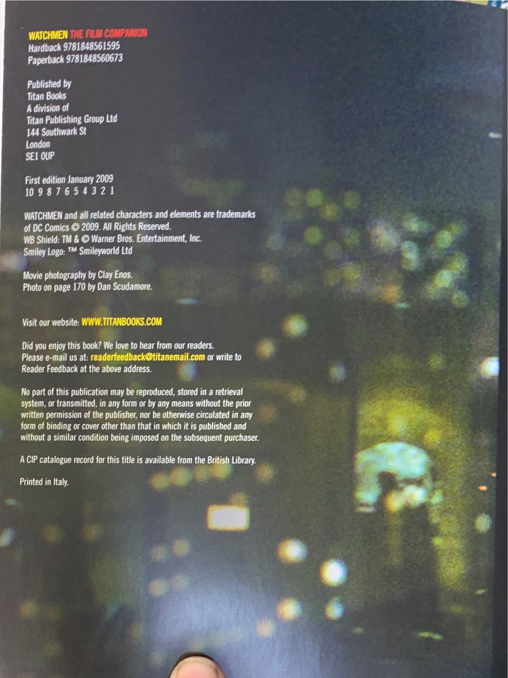 Watchmen: The Film Companion - Peter Aperlo (Titan Books - Trade Paperback) book collectible [Barcode 9781848560673] - Main Image 3