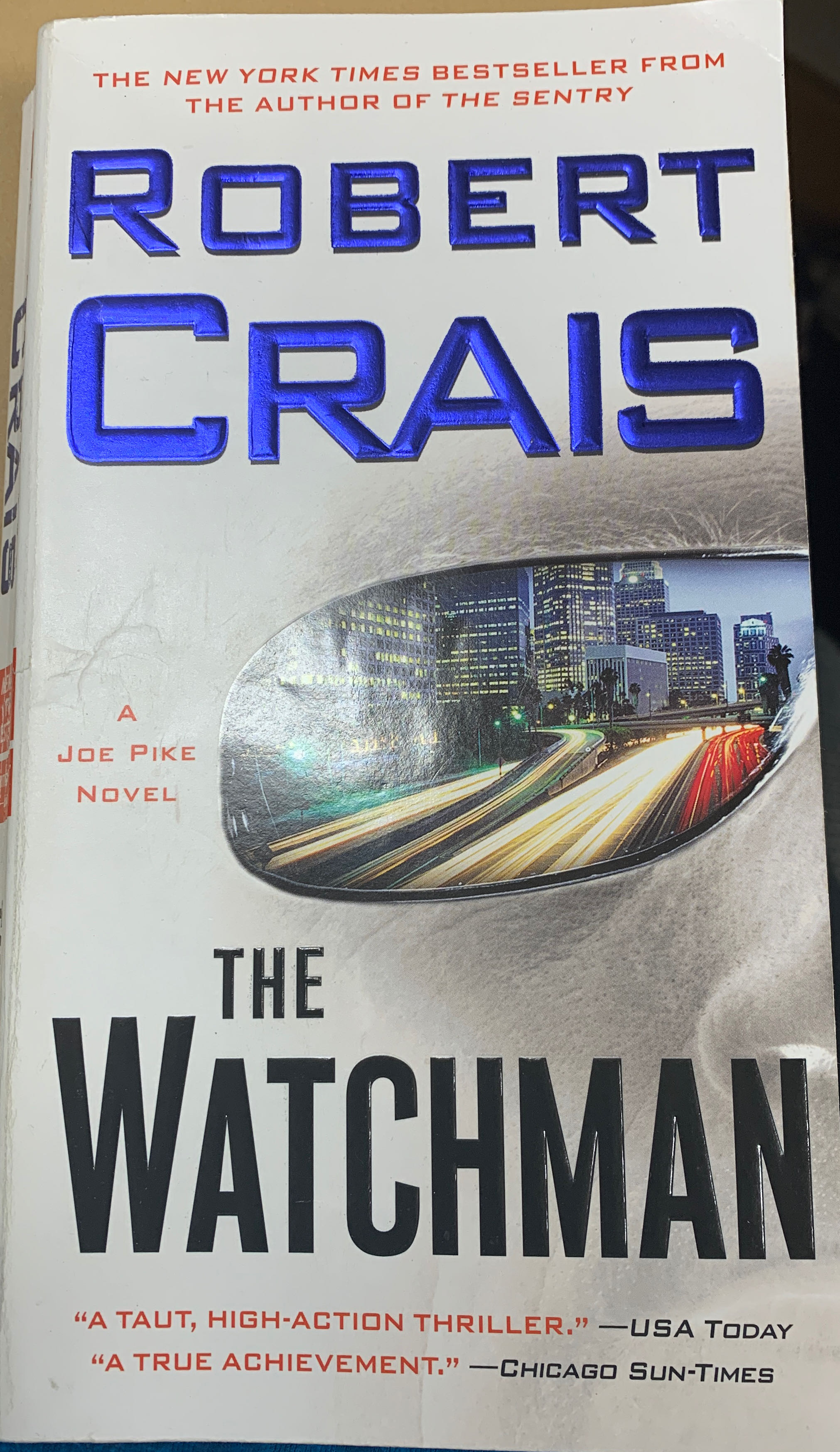The Watchman - Robert Crais (Paperback) book collectible [Barcode 9781451648966] - Main Image 2